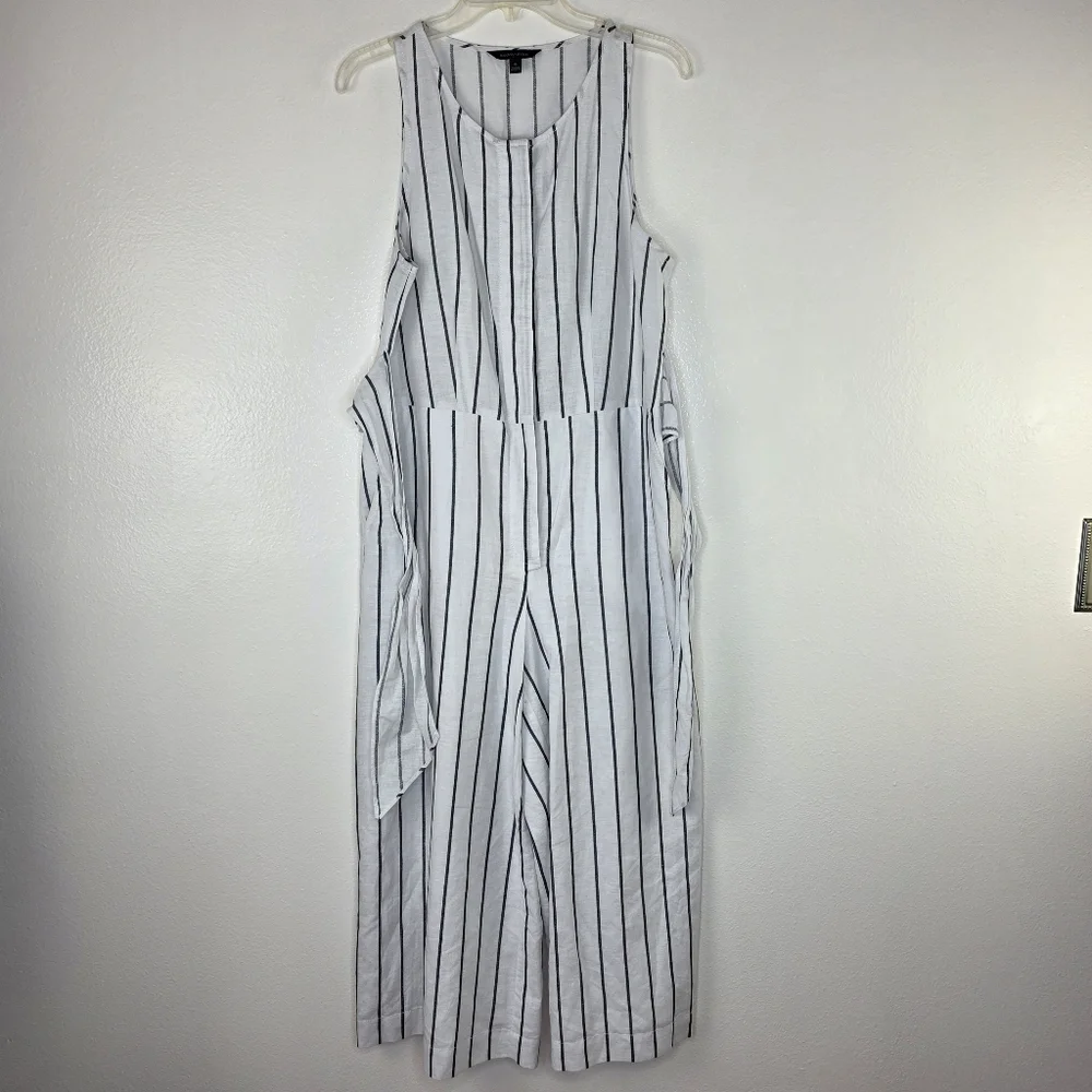 Banana Republic Linen White & Black Stripe Sleeveless Wide Leg Jumpsuit Size 8